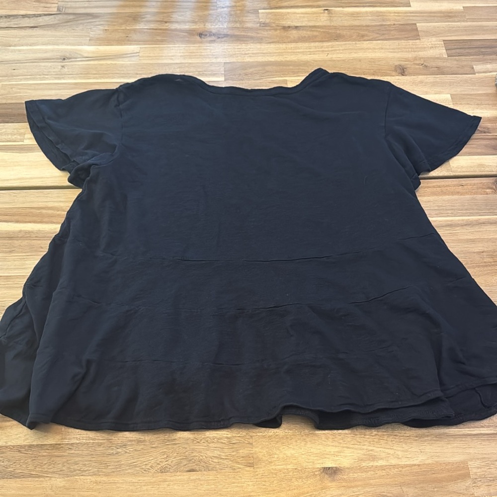 Caslon Women’s Flare Bell Sleeve Tiered Shirt - Size M - Picture 3 of 5